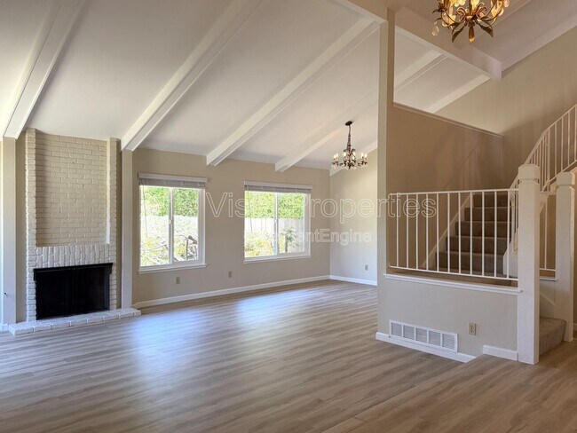 Building Photo - 12480 Escala Ln