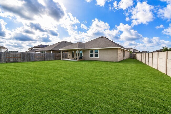 Building Photo - 26622 Bluestem Valley Ln