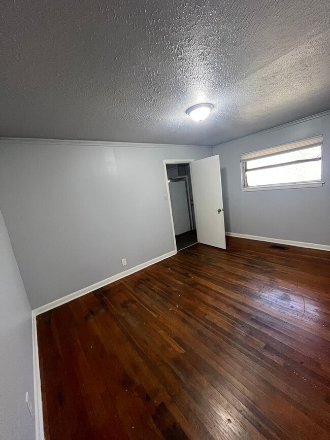 Building Photo - 18 Rosemont Dr