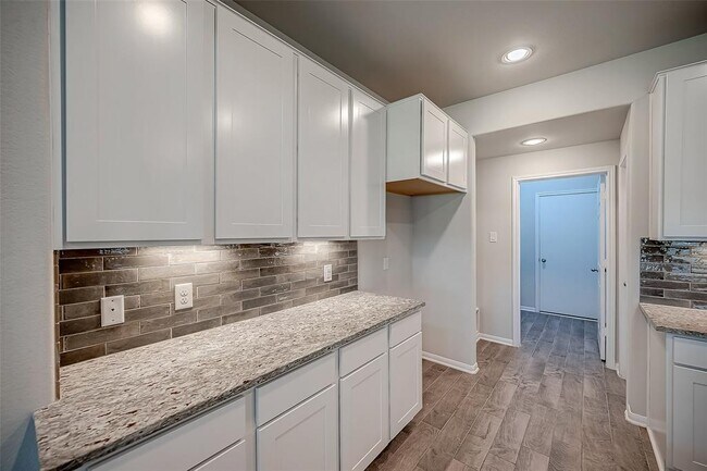 Building Photo - 3423 Hackberry Tree Ln