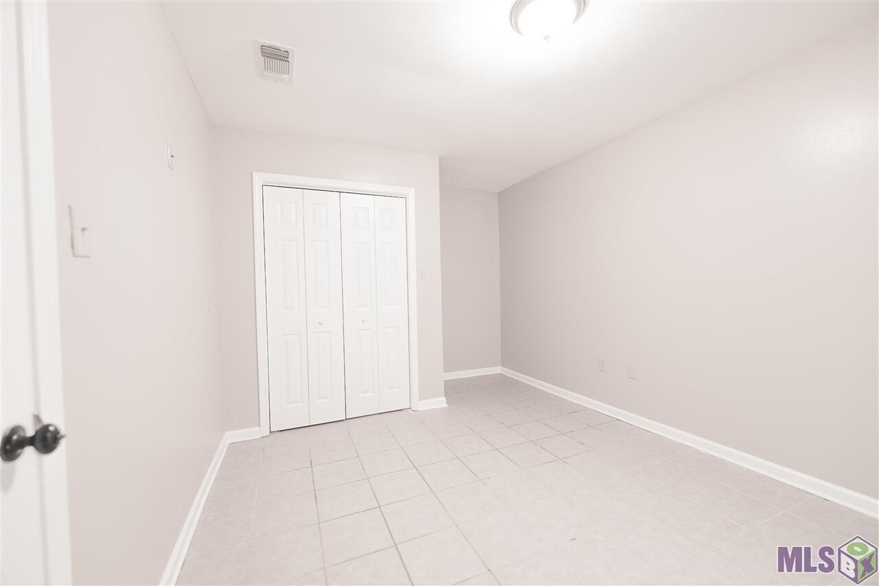 Building Photo - 7131 Point Avery Dr