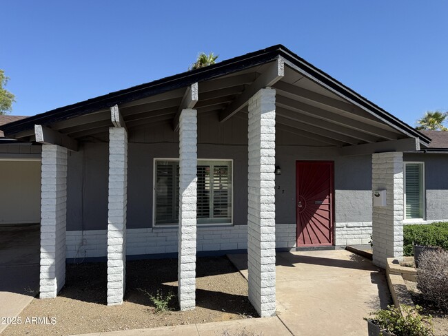Building Photo - 11827 N 35th St