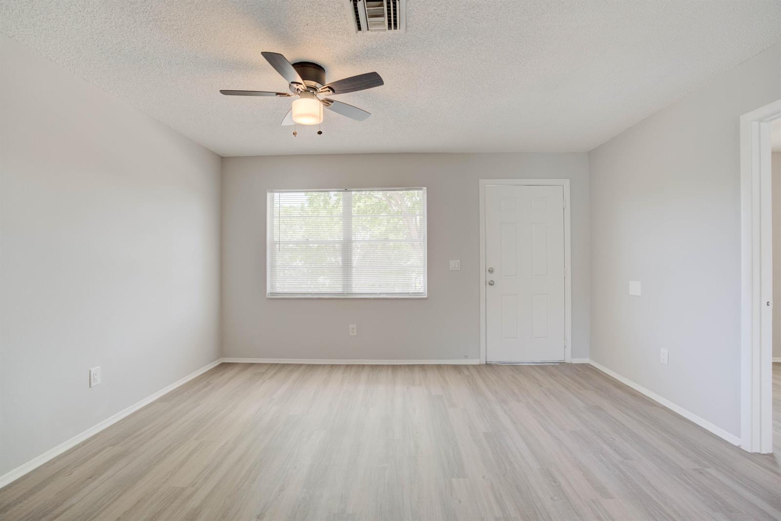 Building Photo - 6590 Jupiter Gardens Blvd