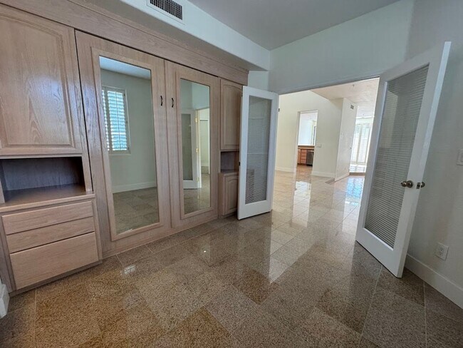 Building Photo - BEAUTIFUL 3 BEDROOM 3 BATHROOM HOME IN GAI...