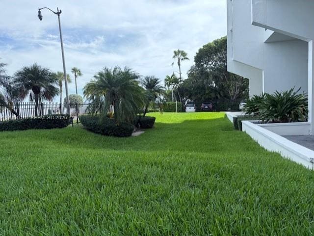 Building Photo - 1440 Brickell Bay Dr