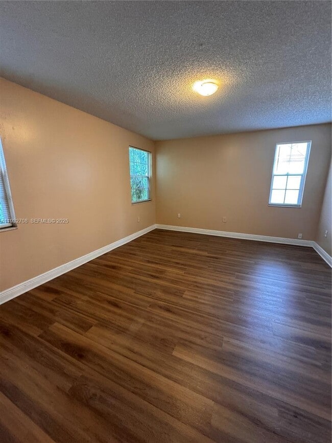 Building Photo - 3410 Java Plum Ave