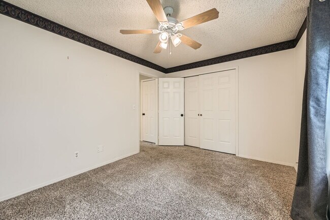 Building Photo - 961 Tampico Ct
