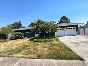 Building Photo - 3 Bedroom, 1 bath House in NW Corvallis of off Circle Blvd