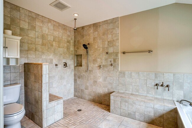Building Photo - FALL IN LOVE with a Woodland Hills View