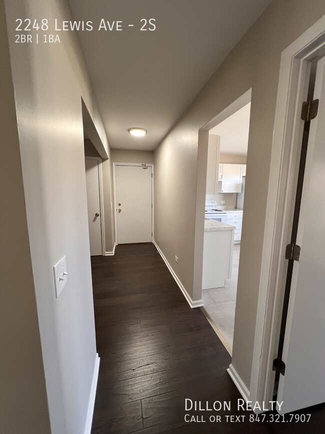 Building Photo - 2248 Lewis Ave