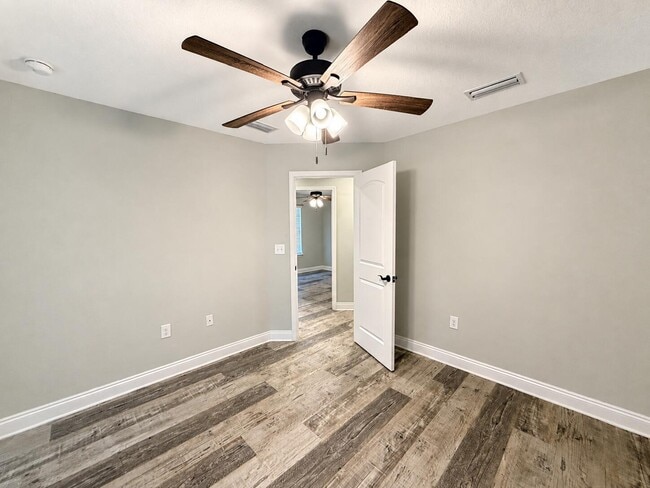 Building Photo - 491 Marker Cove