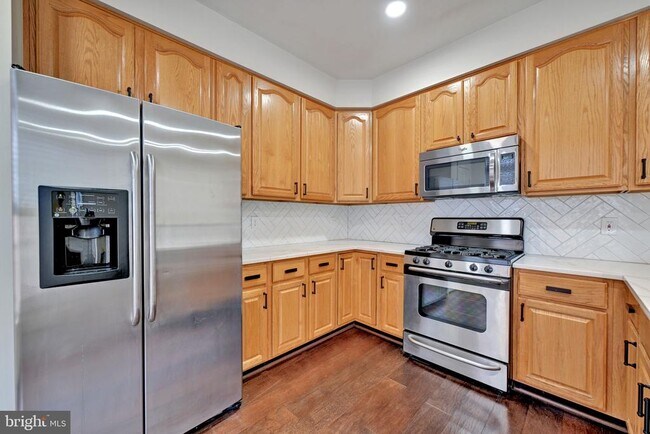 Building Photo - 14203 Plum Run Way