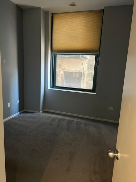 Building Photo - 208 W Washington St