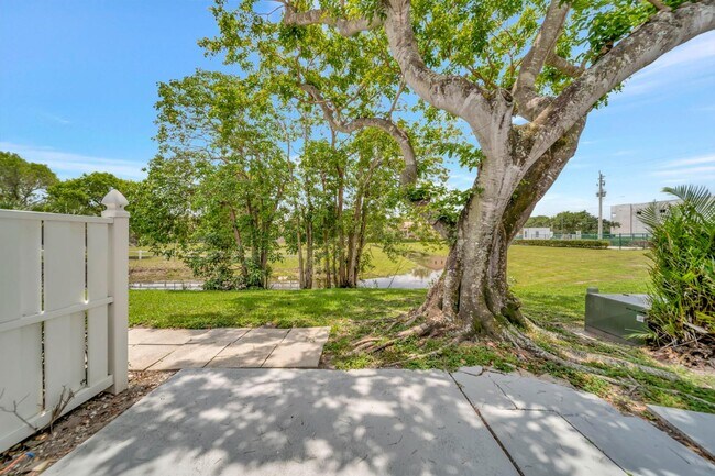 Building Photo - 11640 NW 39th St