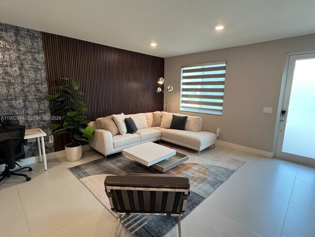 Building Photo - 10355 NW 66th St