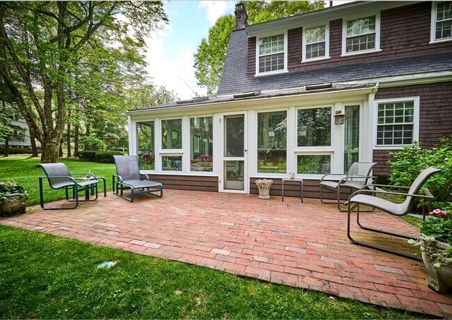 Building Photo - 30 Cheswick Rd