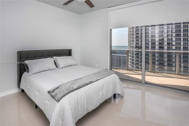 Building Photo - 488 NE 18th St