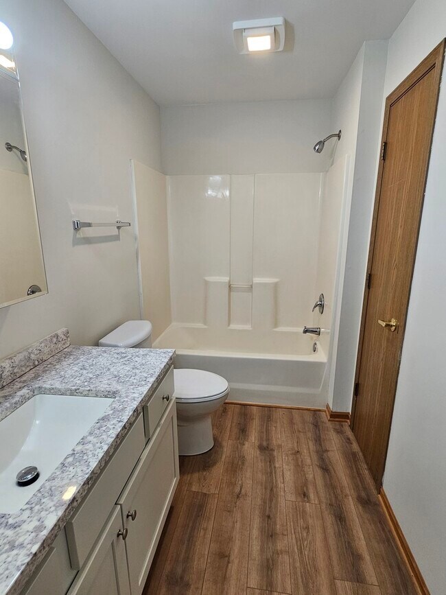 Building Photo - 1548 W Sand Bar Ct