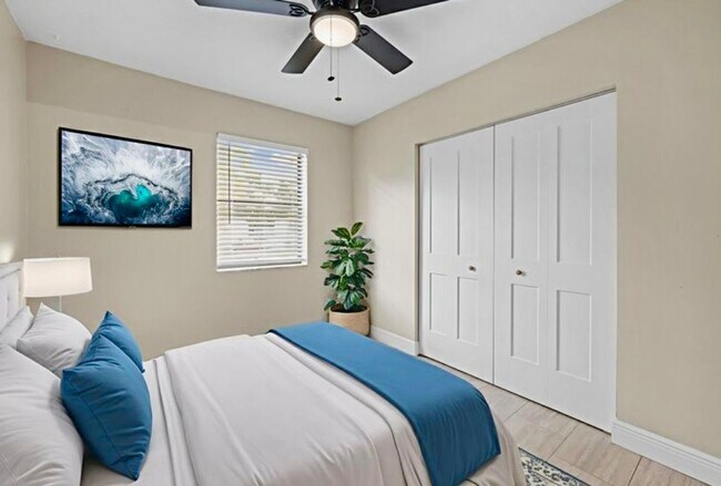 Building Photo - Updated 2 bedroom 1 bath with a Bonus Room