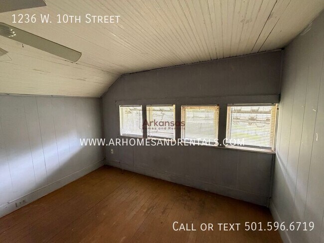 Building Photo - 1236 W 10th St