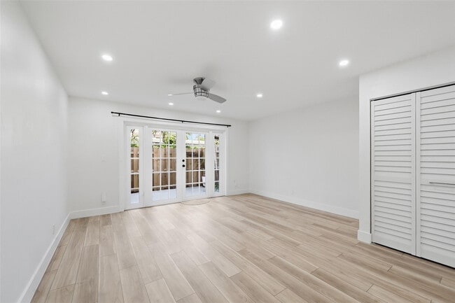 Building Photo - 4525 Bougainvilla Dr