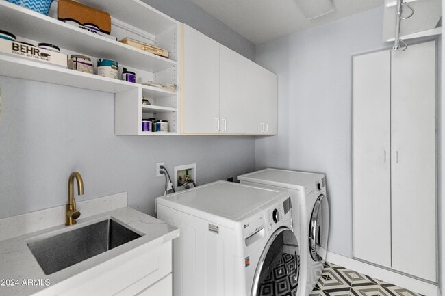 Building Photo - 6420 E Montreal Pl