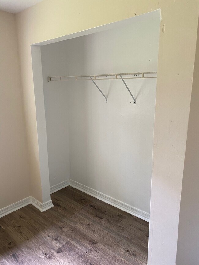 Building Photo - 3/2 Duplex in Bay St. Louis, MS