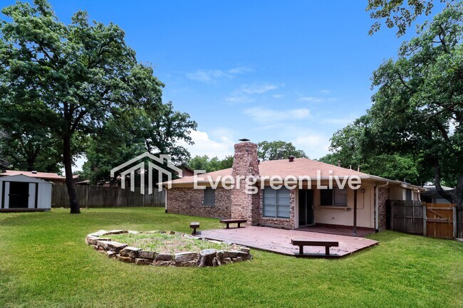 Building Photo - 4203 Blossom Trail