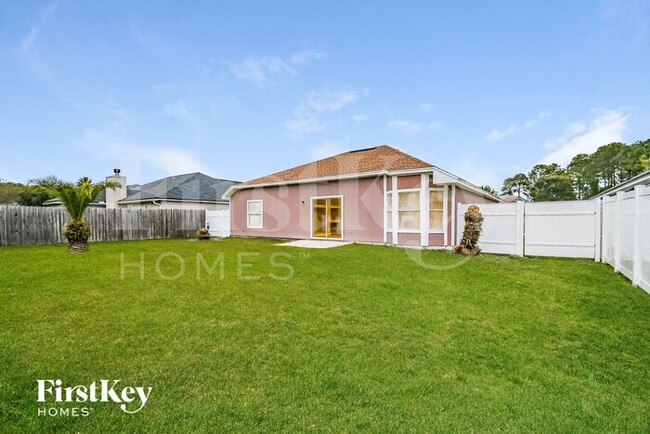 Building Photo - 12262 Gehrig Dr