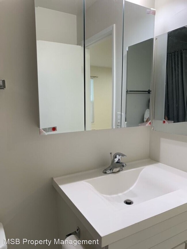 Building Photo - 1 br, 1 bath House - 375 Camelback Road, U...