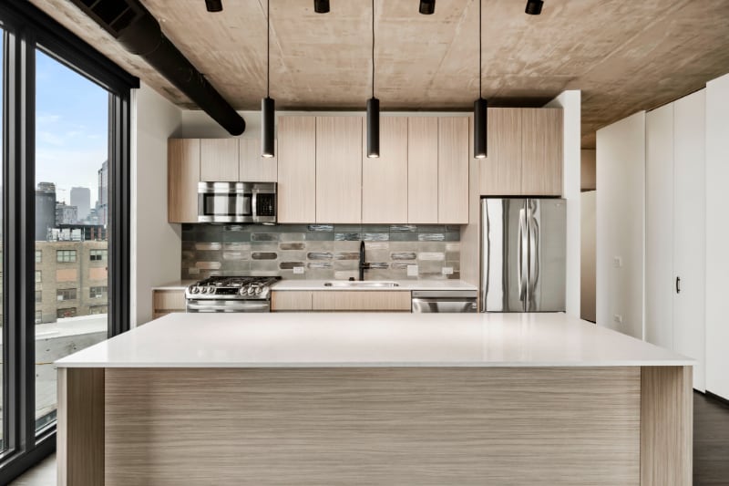 Building Photo - 1450 W Washington Blvd