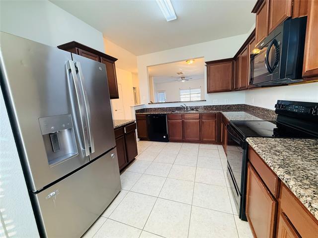 Building Photo - 223 Magnolia Dr