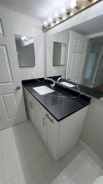 Building Photo - 9625 NW 1st Ct