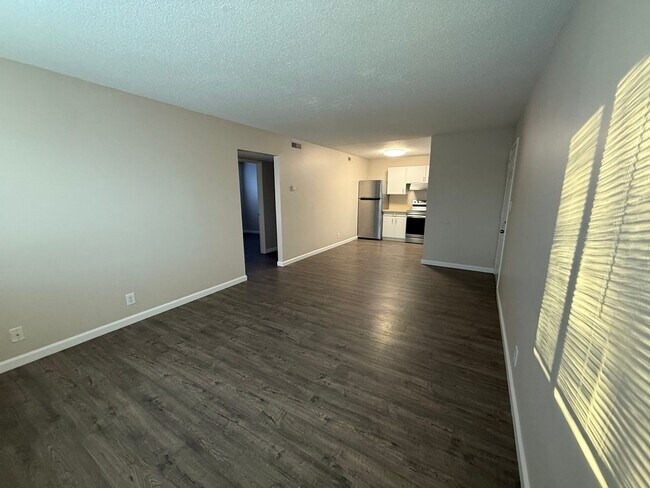 Building Photo - 420 Lee St