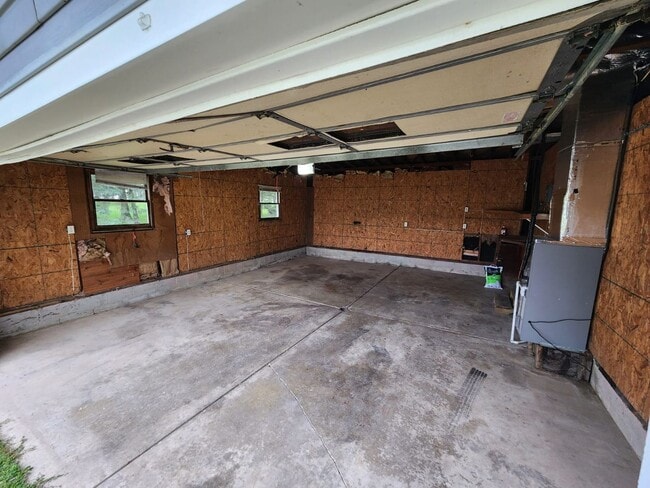 Building Photo - Shawnee Country Rental – 3 Bed, 1 Bath Hom...