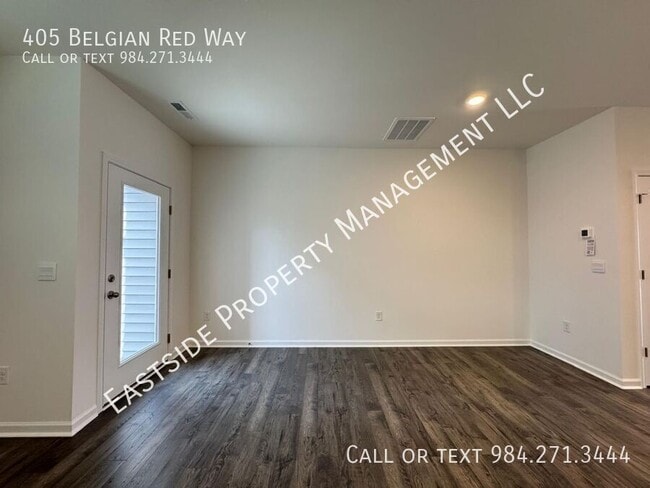 Building Photo - 405 Belgian Red Wy