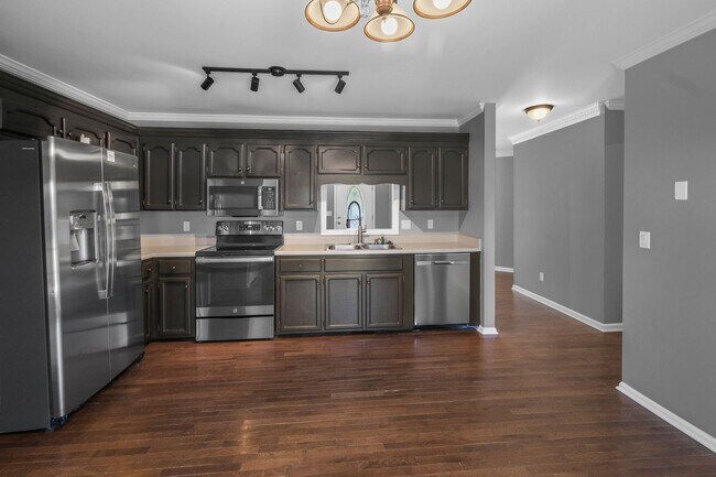 Building Photo - COMING SOON! Pet Friendly, 4 Bedroom 2 bat...