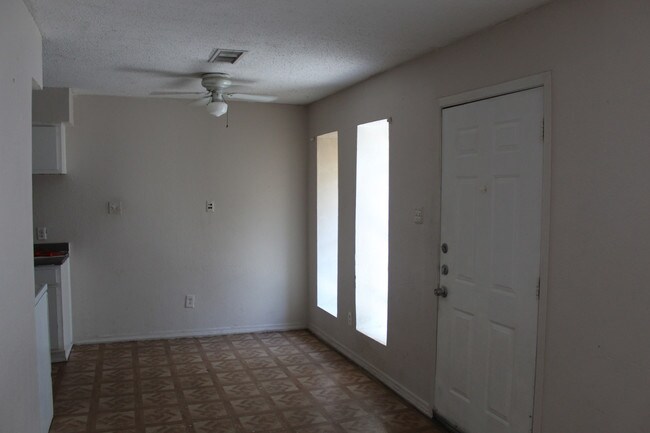 Building Photo - Boreas Drive Apartments