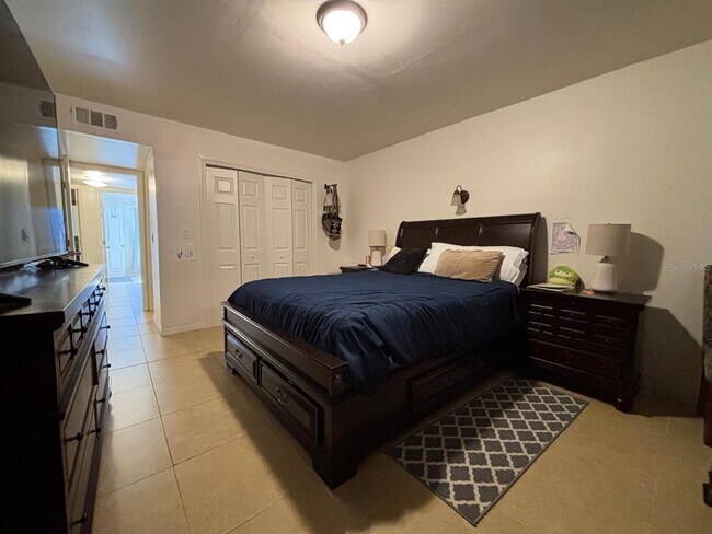 Building Photo - 4349 S Semoran Blvd