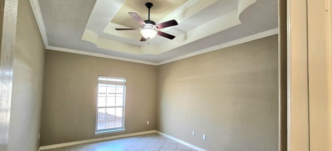 Building Photo - 6214 Manresa Dr