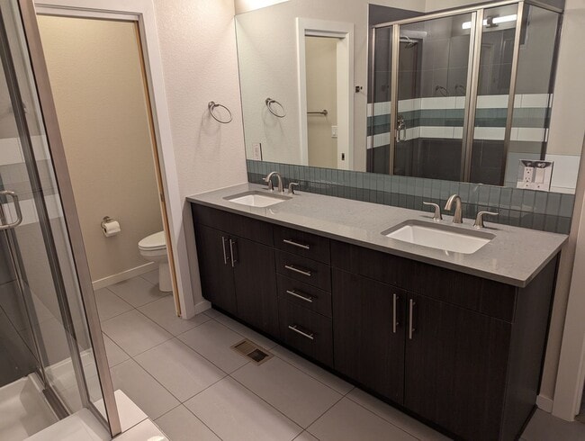 Building Photo - 1388 Snowberry Ln