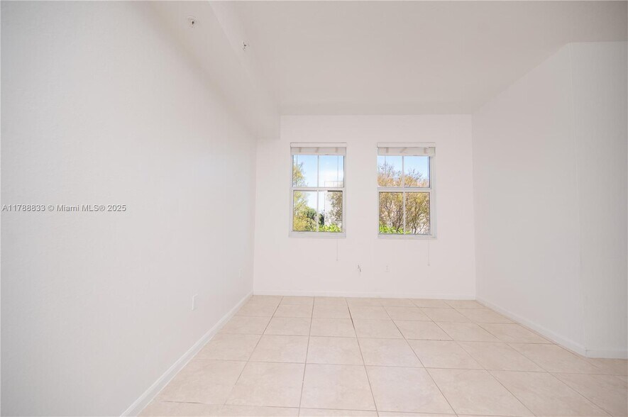 Building Photo - 11403 NW 89th St
