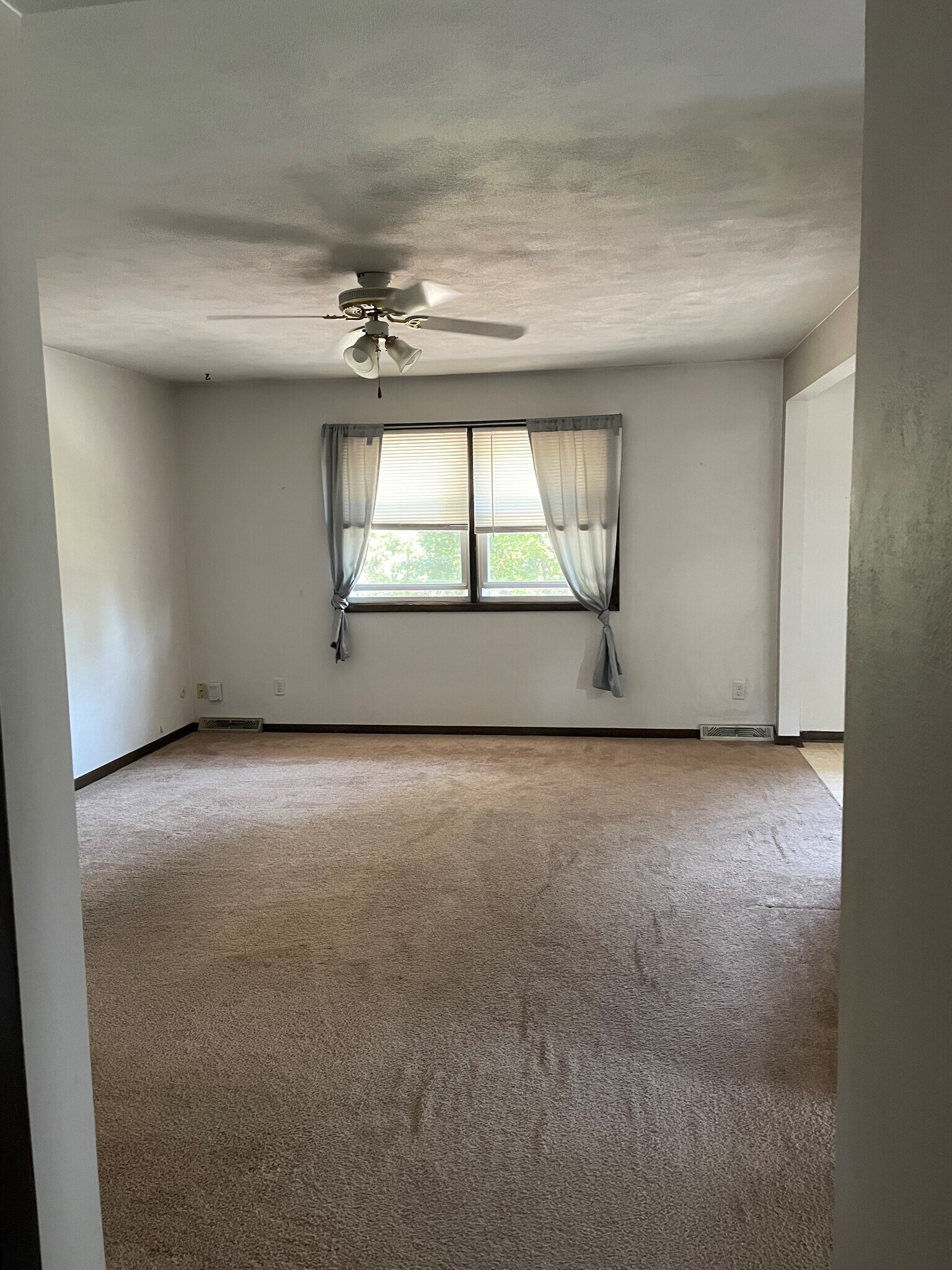 Building Photo - 2111 Judson Ct