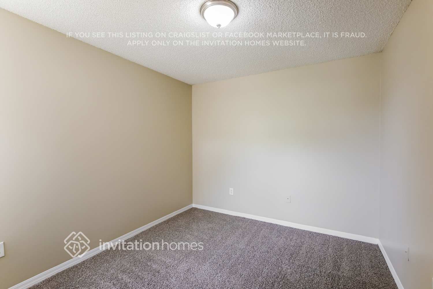 Building Photo - 15310 SW 47th St