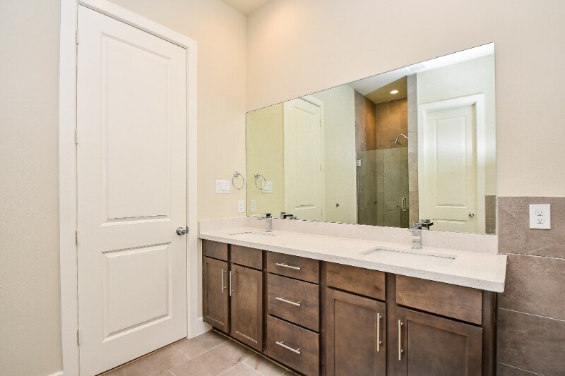 Building Photo - 2307 Warhol Wy