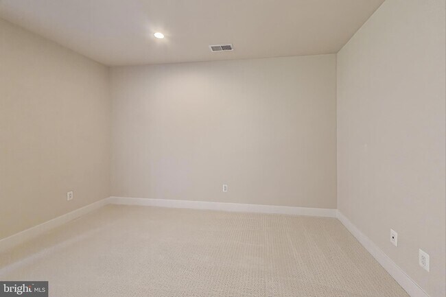 Building Photo - 6921 Renita Ln