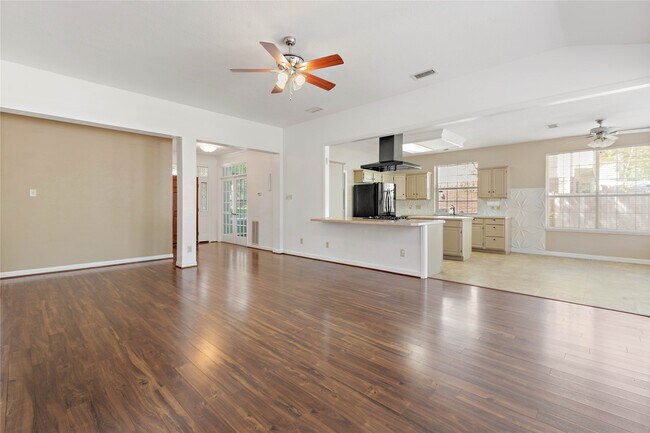 Building Photo - 54 S Summer Cloud Dr