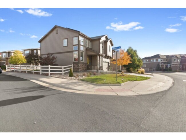 Building Photo - Crystal Valley Ranch in Castle Rock Luxury 3 bedroom with loft