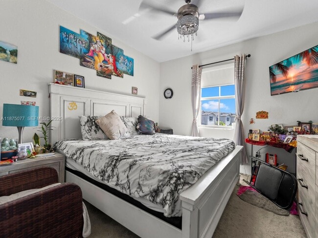 Building Photo - 1108 SE 26th Ter