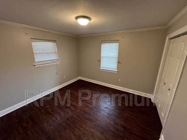 Building Photo - 41158 2nd Colonial St